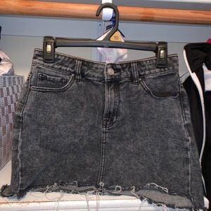 pacsun denim skirt (washed black$